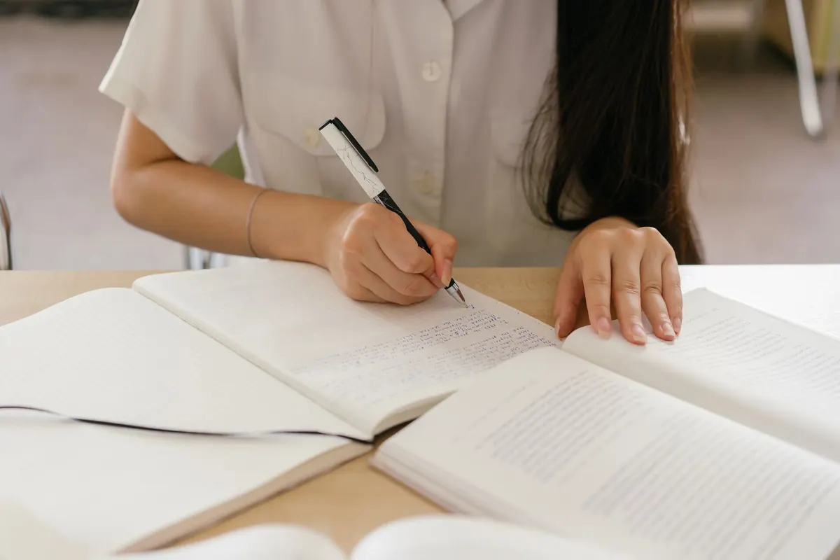 How to Write a Fair Book Review: A Beginner's Guide